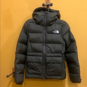 The North Face Women’s Gotham puffer Jacket - Small